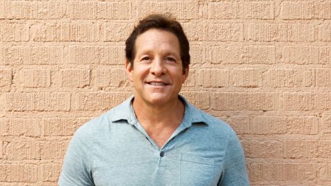 Steve Guttenberg