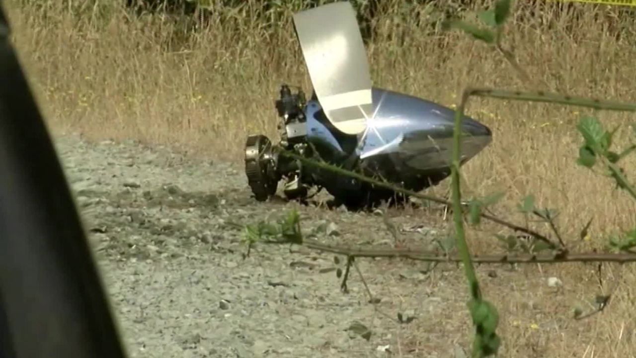 medical plane crash California kills four orig vstop dlewis_00000000.jpg