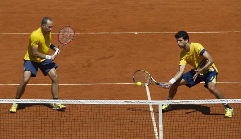 Marcelo Melo (right) and Bruno Soares are medal contenders in men's doubles tennis -- although Soares' usual doubles partner, Jamie Murray, represents one half of a formidable British entry alongside brother Andy.