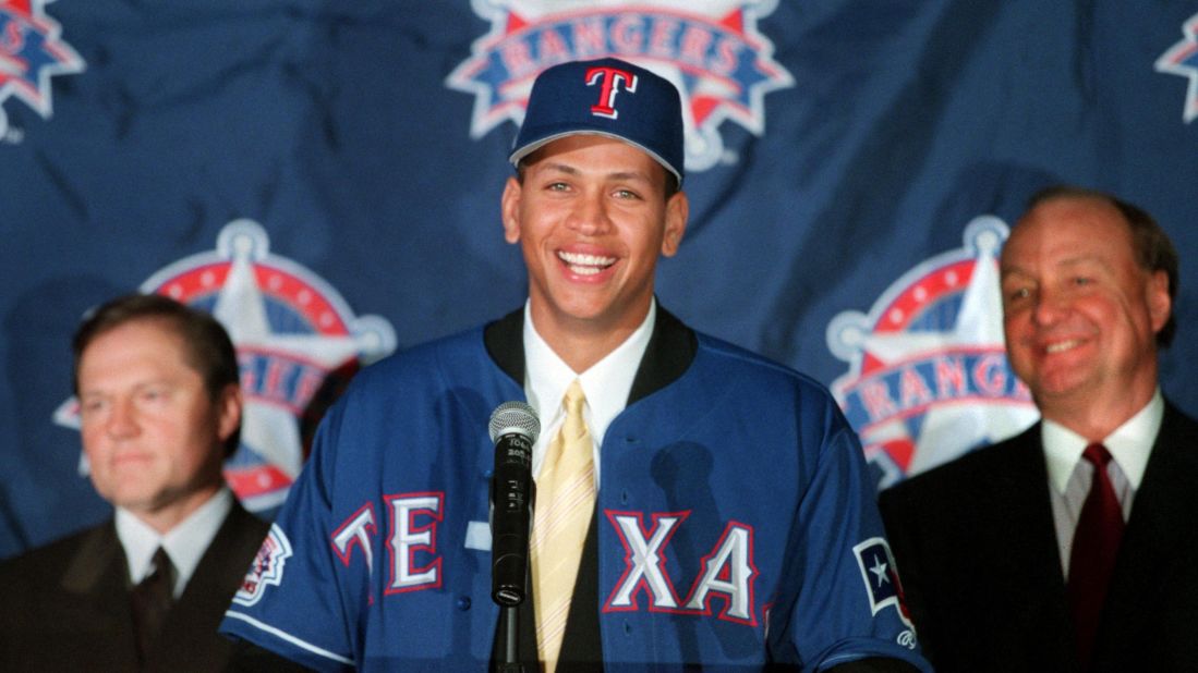 On this date 15 years ago: Rangers sign Alex Rodriguez to 10-year deal 