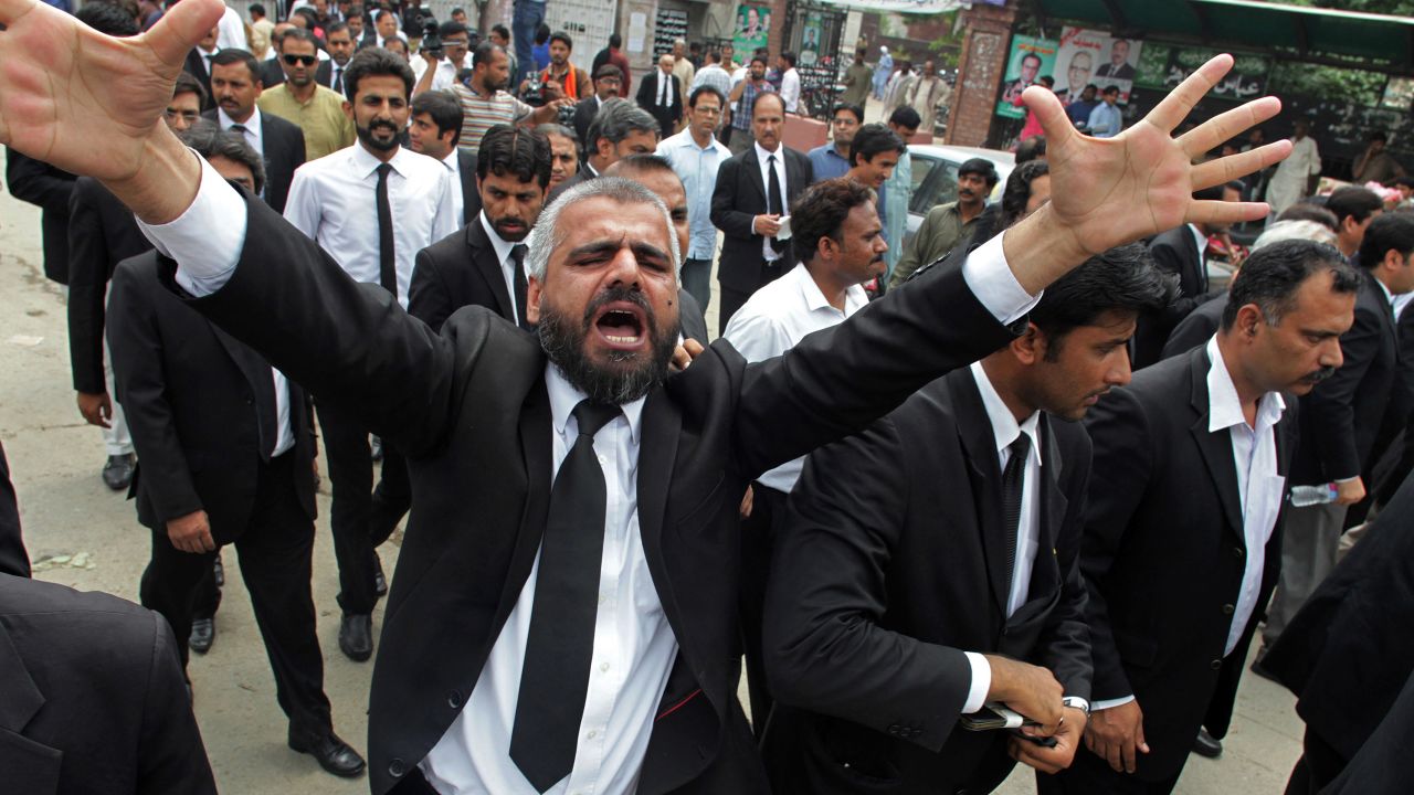 A Pakistan lawyer shouts during a demonstration to condemning a suiciding bombing in Quetta that killed dozens of people Monday.