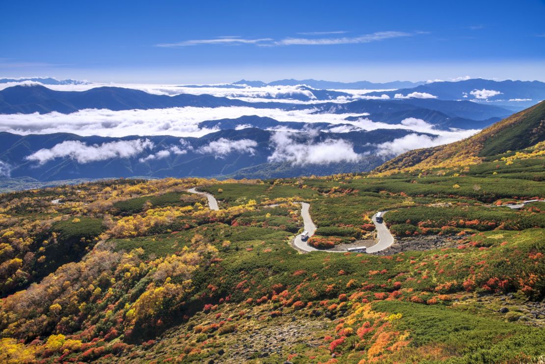 View of mountain pass at Mount Norikura, in the Nagano prefecture. 