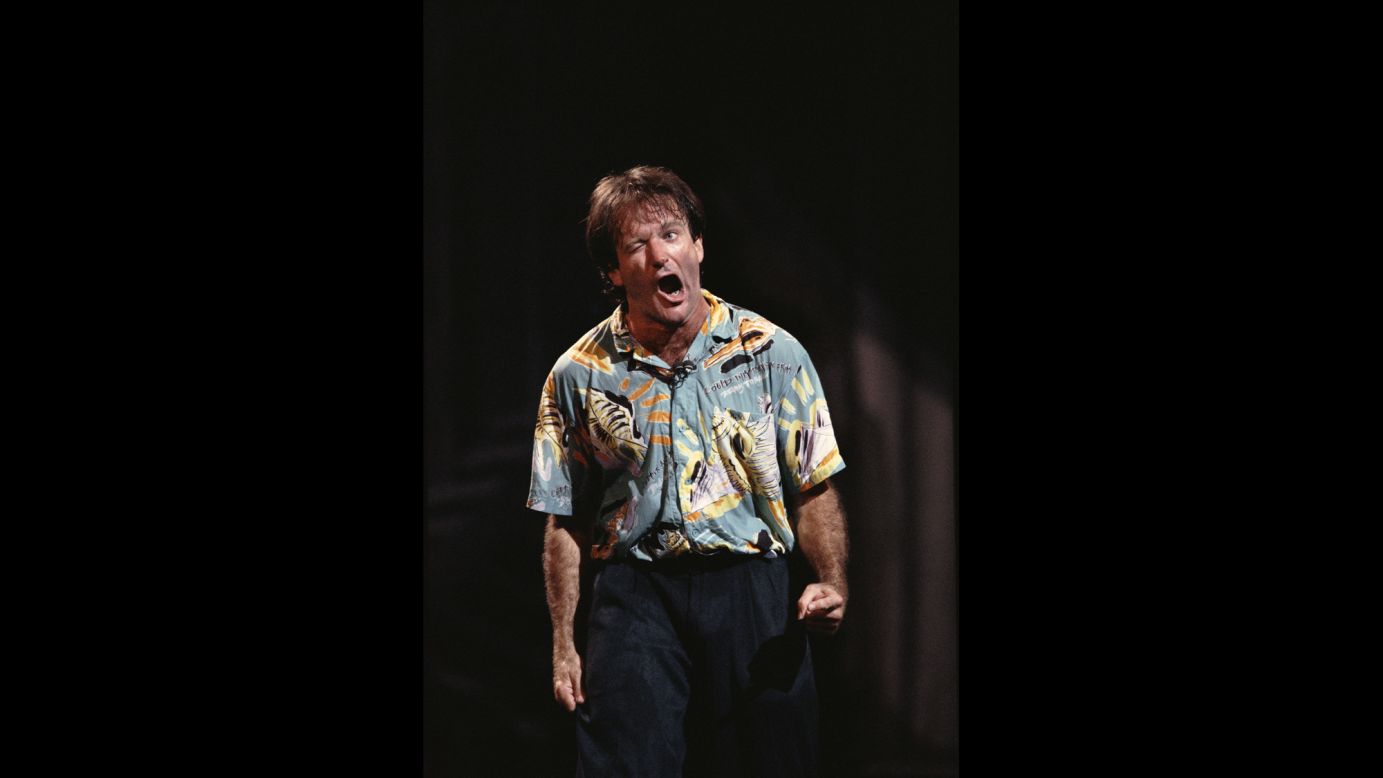 Williams performs at the Metropolitan Opera House in 1986. Grace, a photojournalist who has covered the White House, said he and Williams hit it off in part over Williams' interest in politics and Grace's work travels to Eastern Europe. "His intellect was incredible," Grace said. "He was well-versed in any number of subjects -- always fascinating."