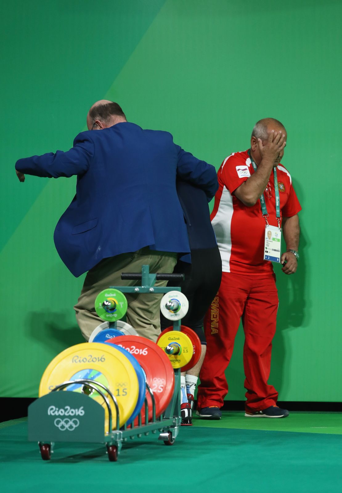 karapetyan spectators elbow