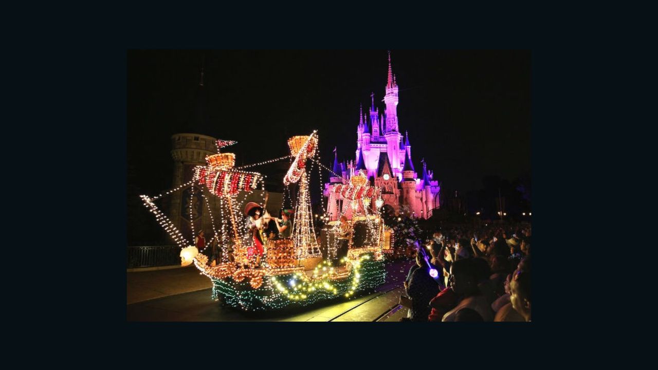 CFN13 Disney parade