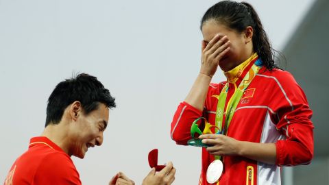 He Zi did not appear to be expecting a proposal straight after winning a silver medal.