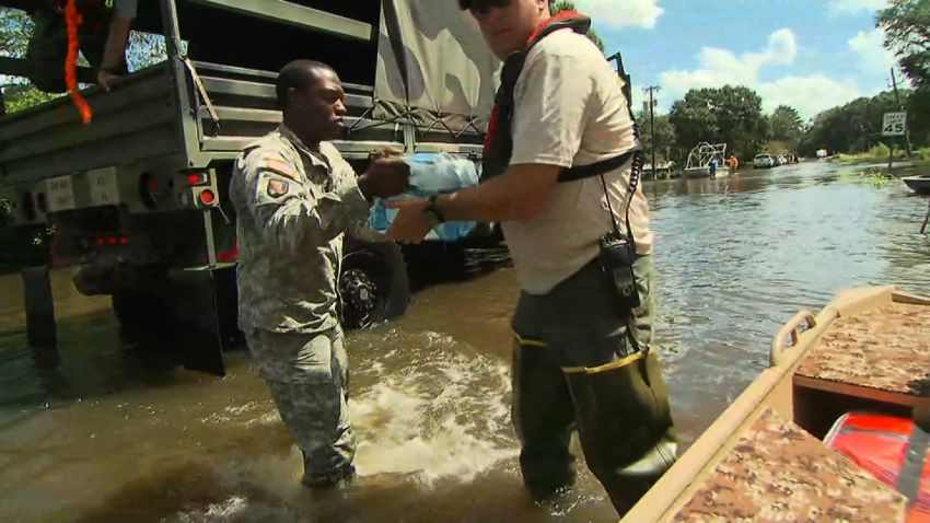 Louisiana flooding rescue teams flores lv_00000000.jpg