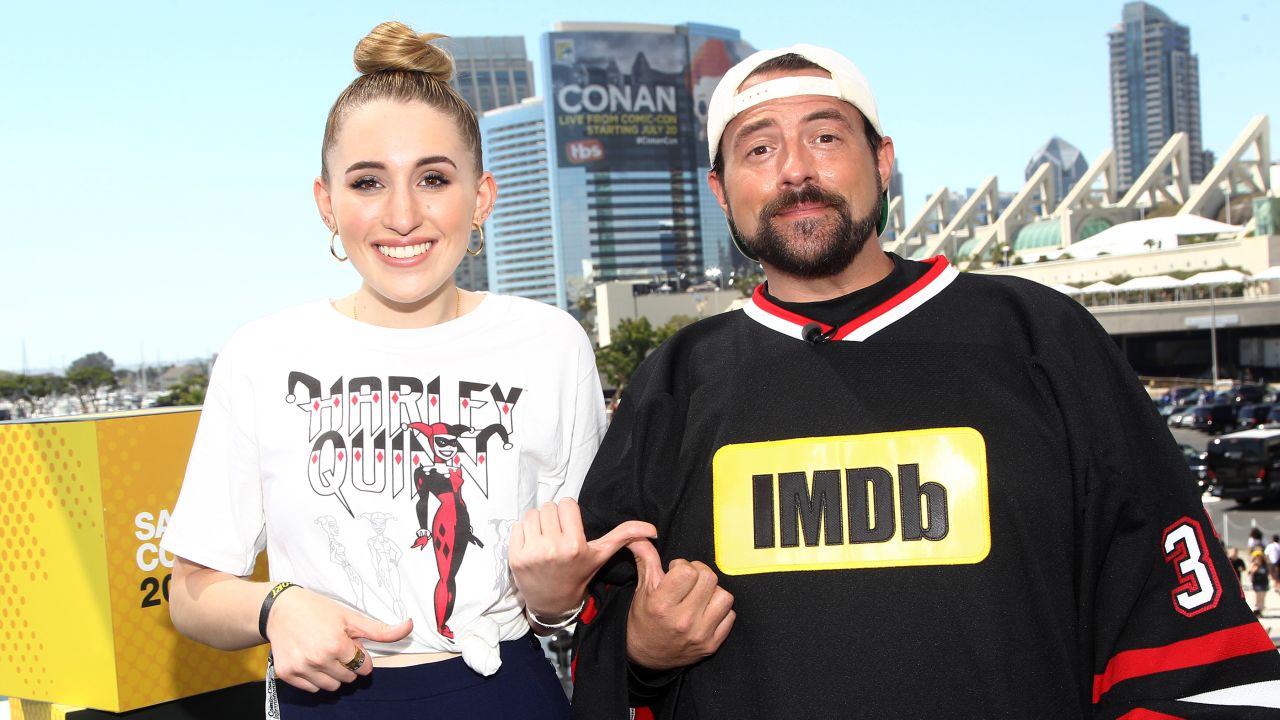 Kevin Smith Calls Out Cyberbullies For Attacking His 17 Year Old Daughter Cnn