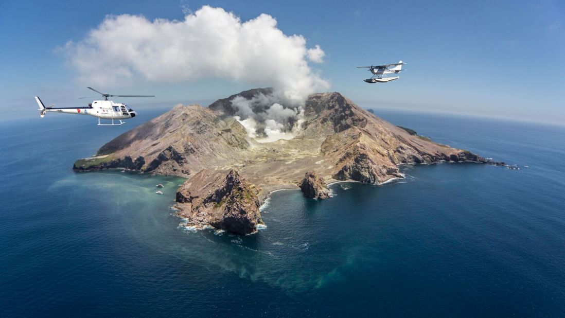 Scenic flights by helicopter or floatplane with Volcanic Air include tours to Whakaari or White Island. Pilots take the exact same routes as geological surveyors of the volcano. 