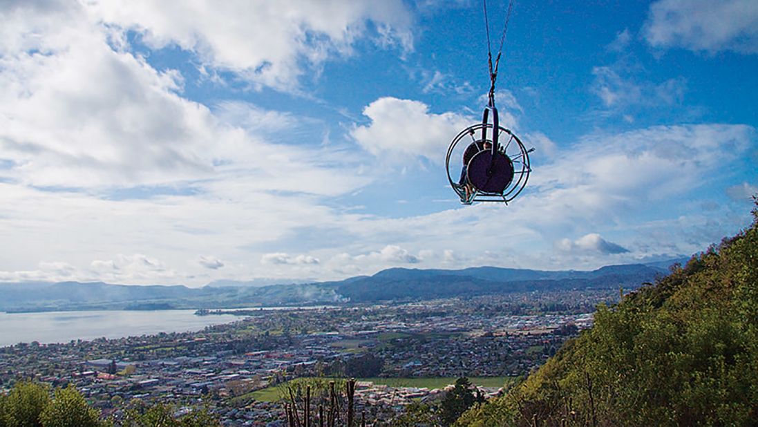 The Skyswing at Skyline Rotorua is one of the scariest attractions around. A three-seated swing is hoisted 50 meters above ground. Passengers then need to pull the release, which will send them swinging at speeds of up to 150 kilometers per hour. 