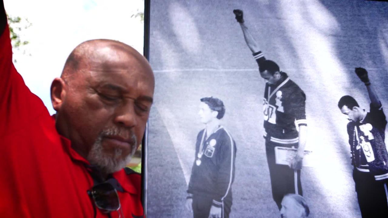 Olympics Tommie Smith reflections_00015603.jpg