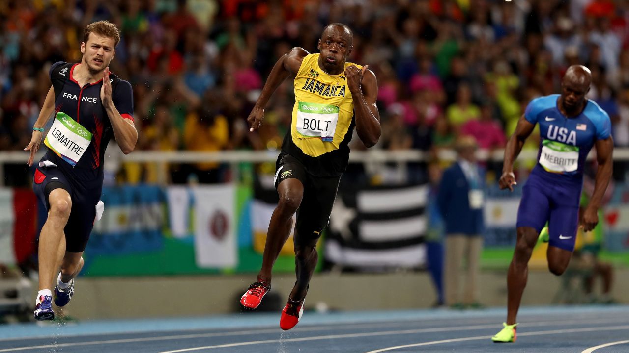 Bolt  was straining every sinew on his way to victory. 