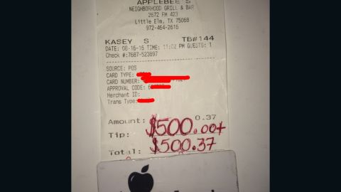 Grateful woman leaves $500 tip to kind waiter