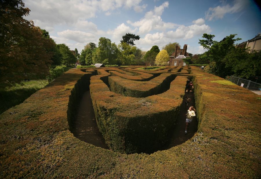 Designed in a trapezoid shape by George London and Henry Wise between 1689 and 1695, the Hampton Court Maze covers a third of an acre of the famous Palace gardens and takes an average of 30 to 45 minutes to complete. 