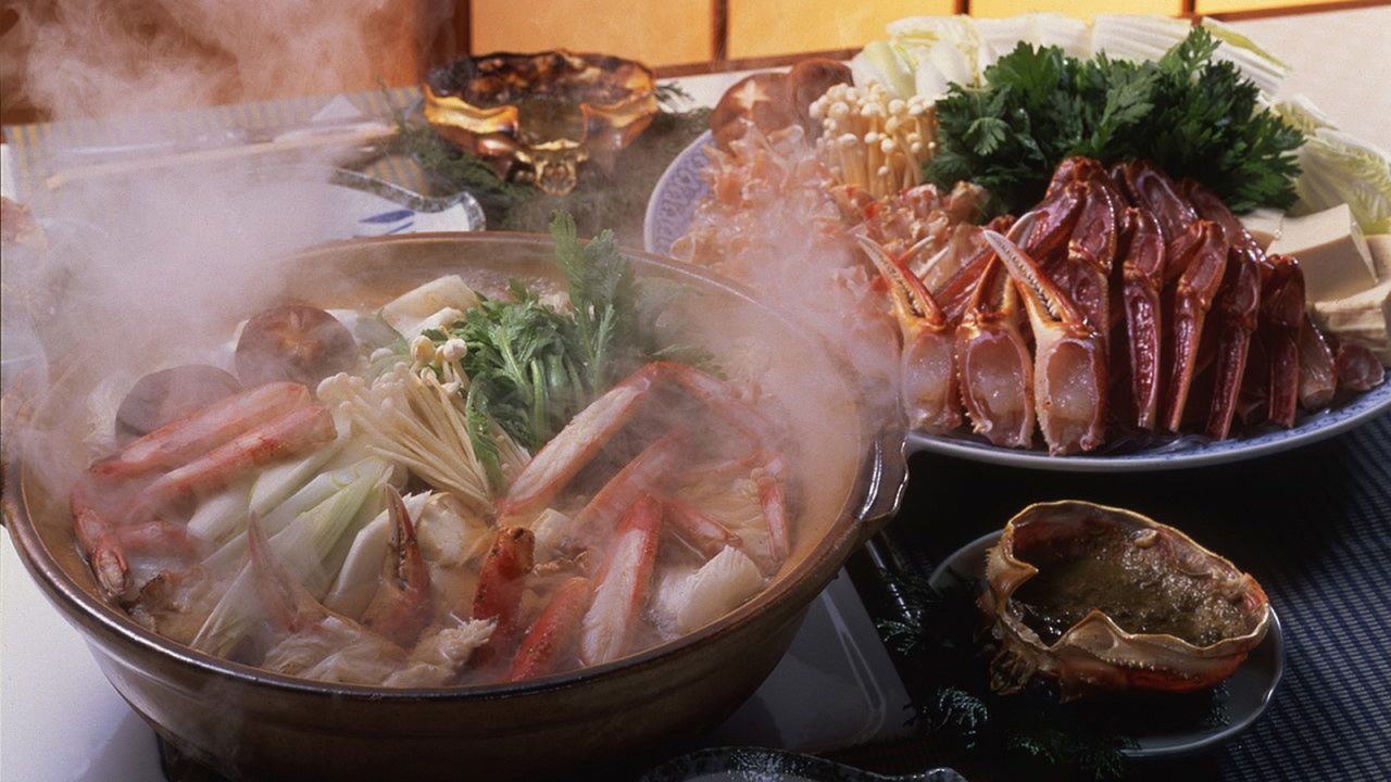 The best way to warm up in winter in Japan: sharing a nabe (hot pot) night with family and friends. 