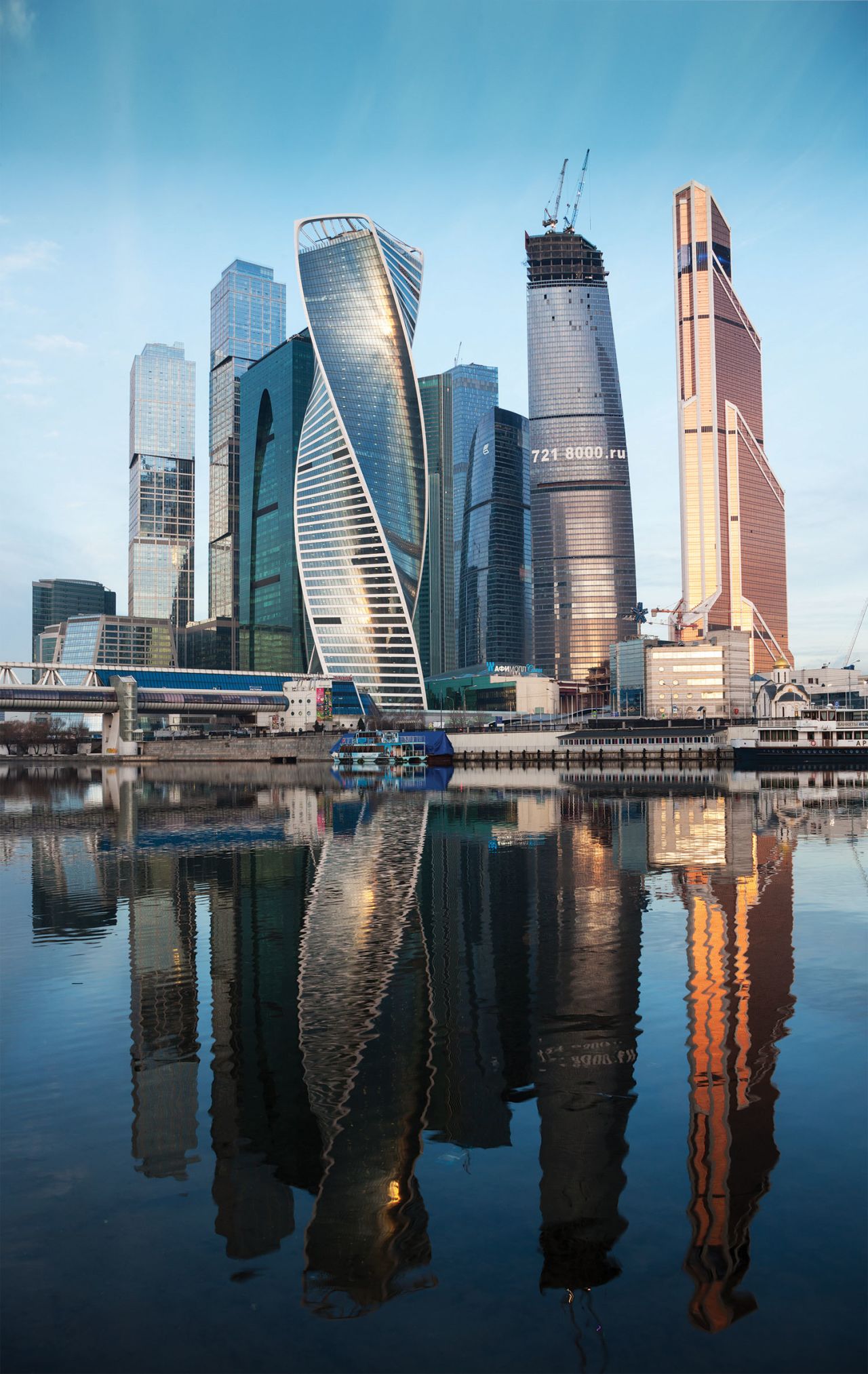 The Council of Tall Buildings and Urban Habitat (CTBUH) has released a comprehensive list of the world's twisting tall buildings that are either completed or under construction. From Shanghai to Dubai, CNN takes a look at these spectacular spiraled skyscrapers, as well as some of the other tallest buildings in the world. 