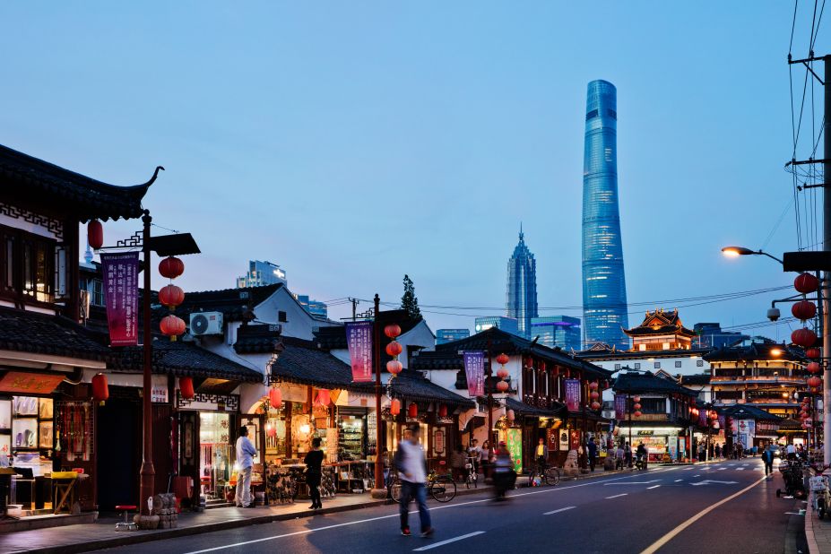 Located in Shanghai's burgeoning Lujiazui financial district and designed by architects Marshall Strabala and Jun Xia from the firm Gensler, its twisted form accommodates strong typhoon winds. The tower was completed at the end of 2015. 