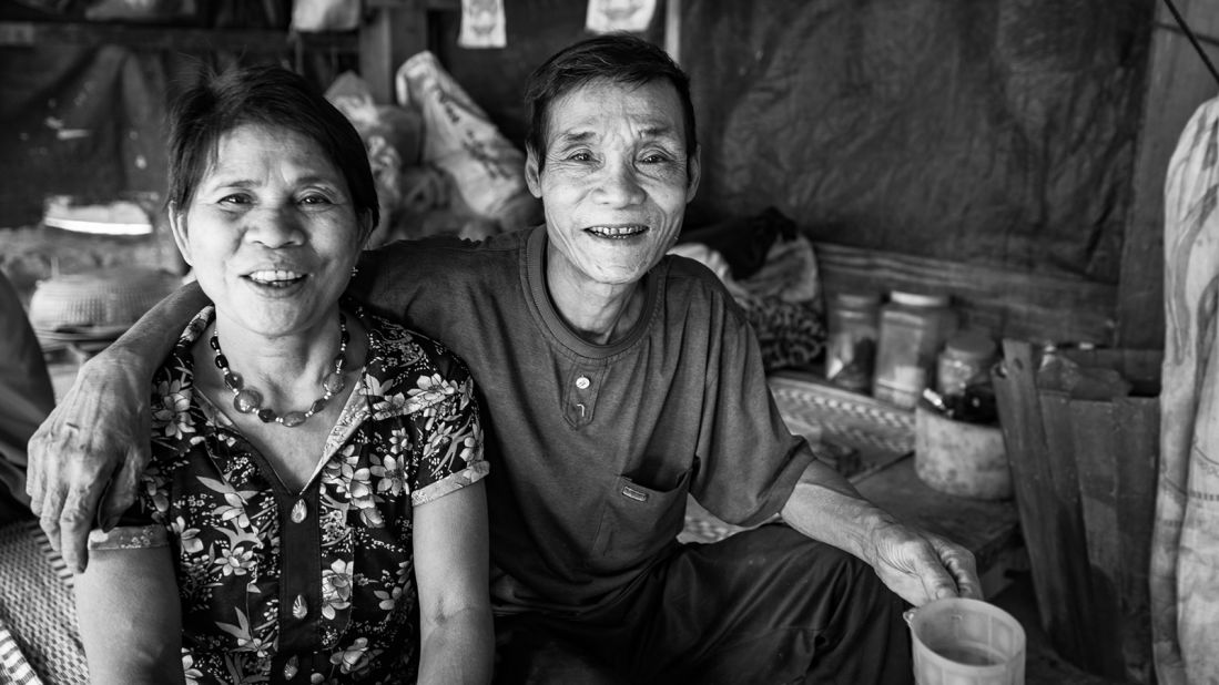 <strong>Ban Doong elders: </strong>There is only one village inside the Phong Nha-Ke Bang National Park, known as Ban Doong. Around 40 Bru-Van Kieu ethnic minority people live in this isolated location, which can only be reached by foot. The two elders of the village happily welcome trekkers who must pass through their humble home to reach Hang E and Hang Son Doong. 
