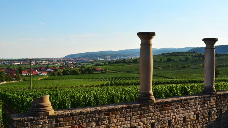 Just above Bad Durkheim lies Weilberg, where a Roman winery dating back more than 2,000 years was recently excavated and partly restored. 