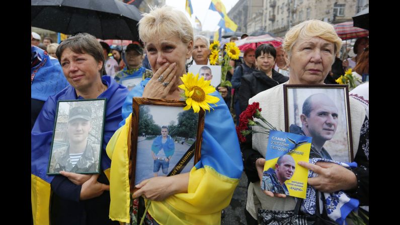 People march on Independence Day in central Kiev, Ukraine, on Wednesday, August 24. The country marked it's <a href="http://www.cnn.com/2016/08/24/world/ukraine-amanpour-poroshenko/" target="_blank">25th anniversary of independence</a> from the former Soviet Union.