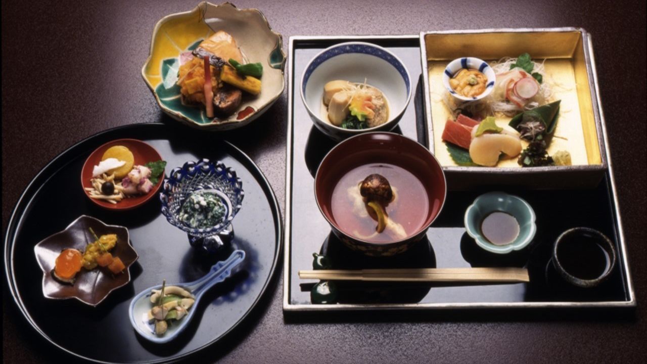Kaiseki meals were originally intended to be enjoyed before a tea ceremony.