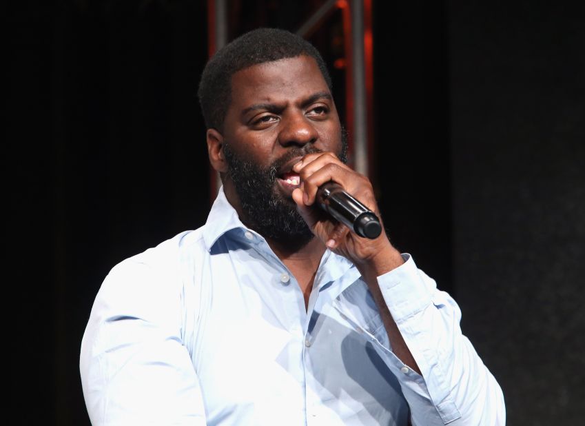 Grammy-, Golden Globe- and Oscar-winning hip-hop artist, songwriter and activist Che "Rhymefest" Smith was born and raised in Chicago. The song "Glory," which he co-wrote with John Legend and fellow Chicagoans Common and Kanye West, won the 2014 Golden Globe and Oscar for Best Original Song. Rhymefest also co-wrote "Jesus Walks" with West, for which they took the Best Rap Song Grammy in 2005. Also involved in activism and politics, the artist ran unsuccessfully for a Chicago alderman seat in 2010. 