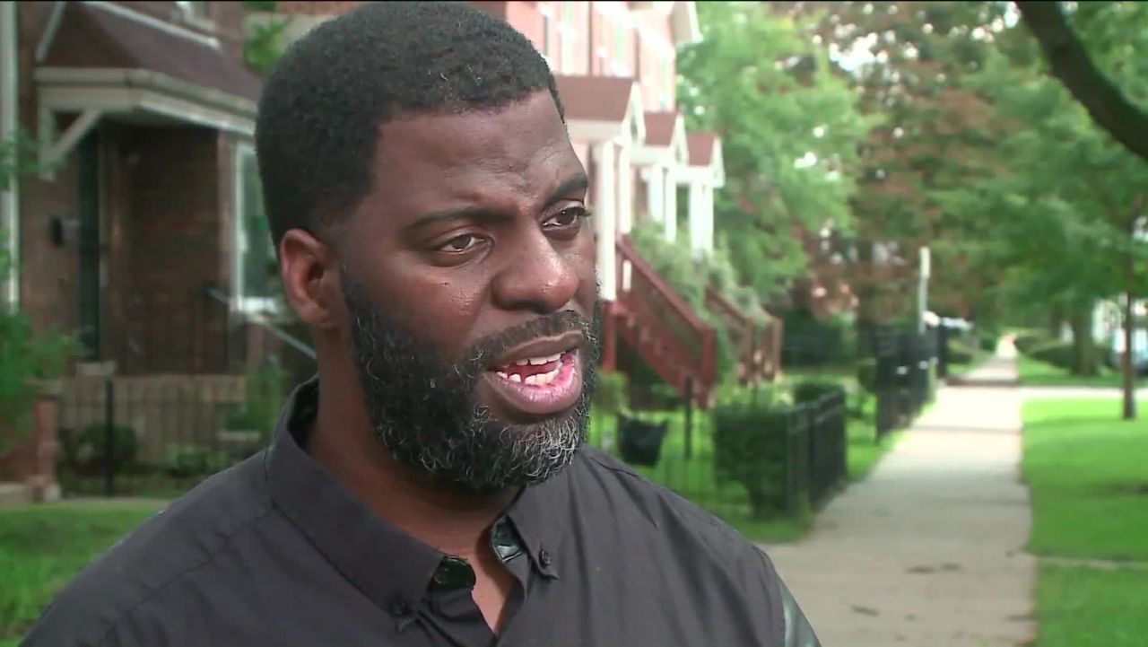 chicago police rhymefest apology pkg_00002210.jpg