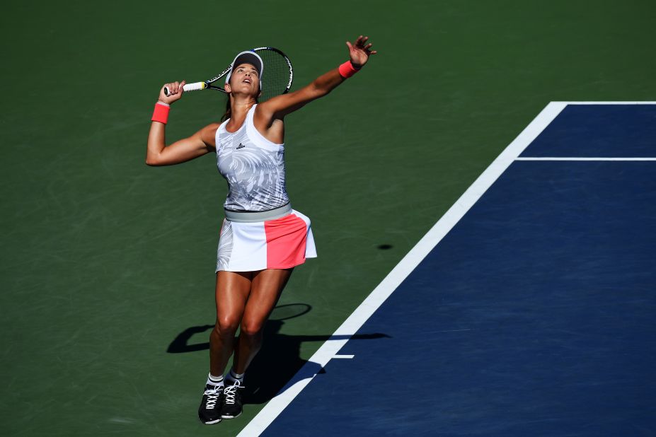 Muguruza, conqueror of Serena Williams in June's French Open, admitted she had trouble breathing after losing the first set 6-2. But, with Mertens competing in the main draw at Flushing Meadows for the first time, Muguruza recovered her poise to take the remaining two sets 6-0 6-3. 