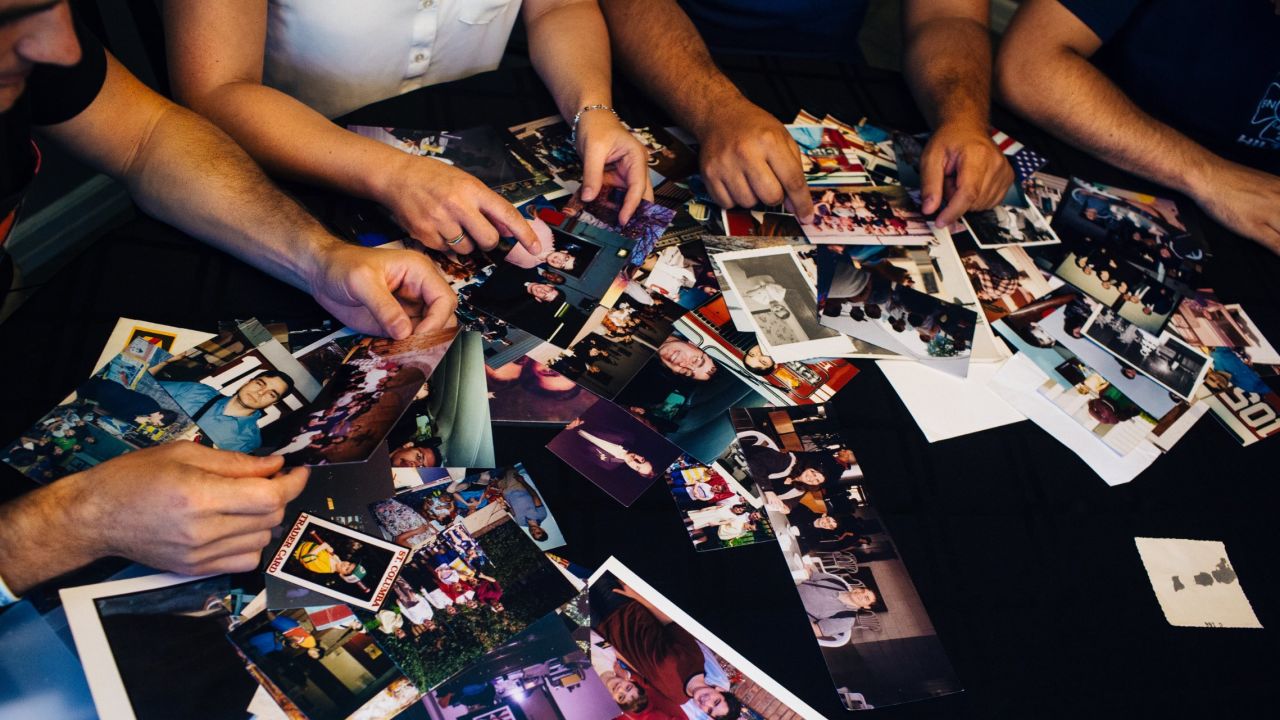 After losing their father and then their mother, the 10 siblings keep their parents' memory alive through family photographs.