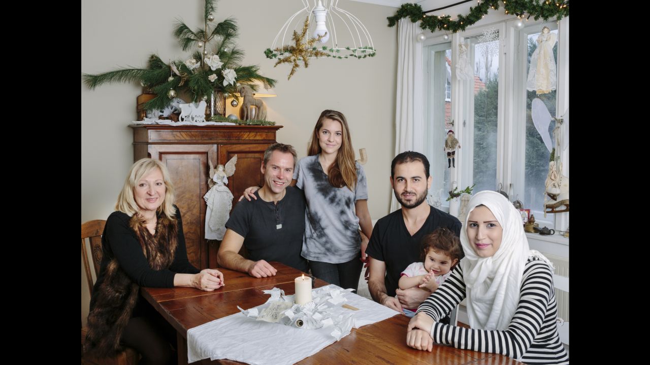 Manuela and Joerg Buisset and their daughter Noemi welcomed Nourhan, Ahmed and their daughter Alin into their home in the summer of 2015. The Syrian couple now has a second baby, Laith.