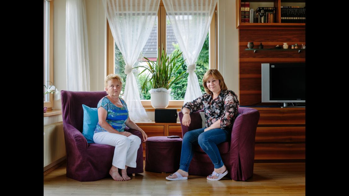 Kindergarten teacher Margarethe Kramer welcomed Iraqi refugee Souad Awad into her home.
