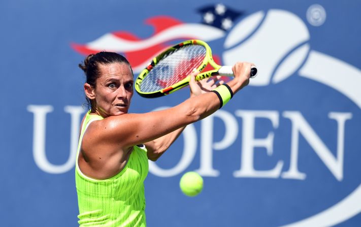 Roberta Vinci moved a step closer to another final at the US Open by beating Carina Witthoeft. 