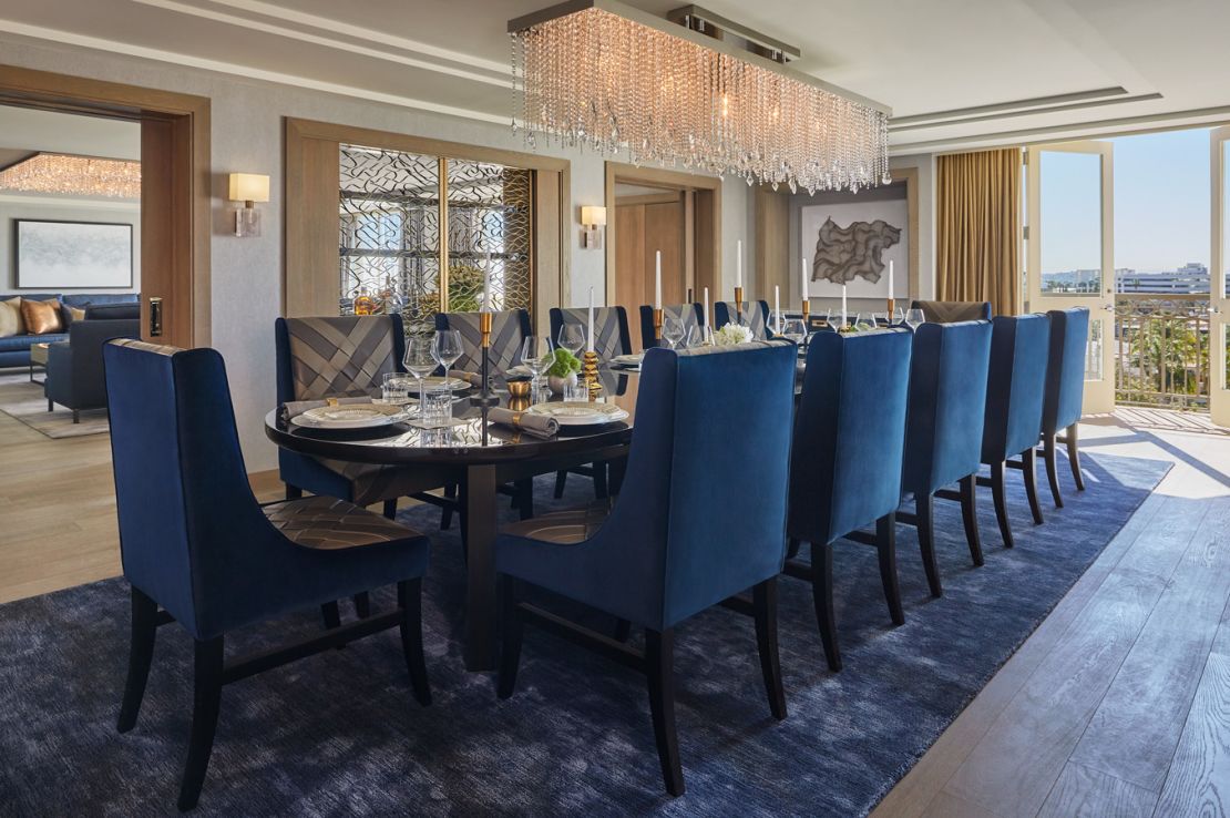 There's space to host 12 for dinner in the presidential suite at L'Ermitage.