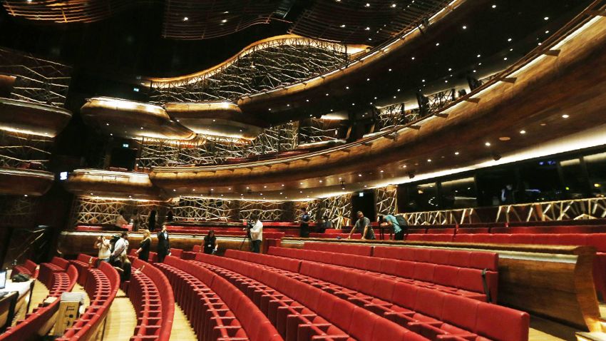 dubai opera house