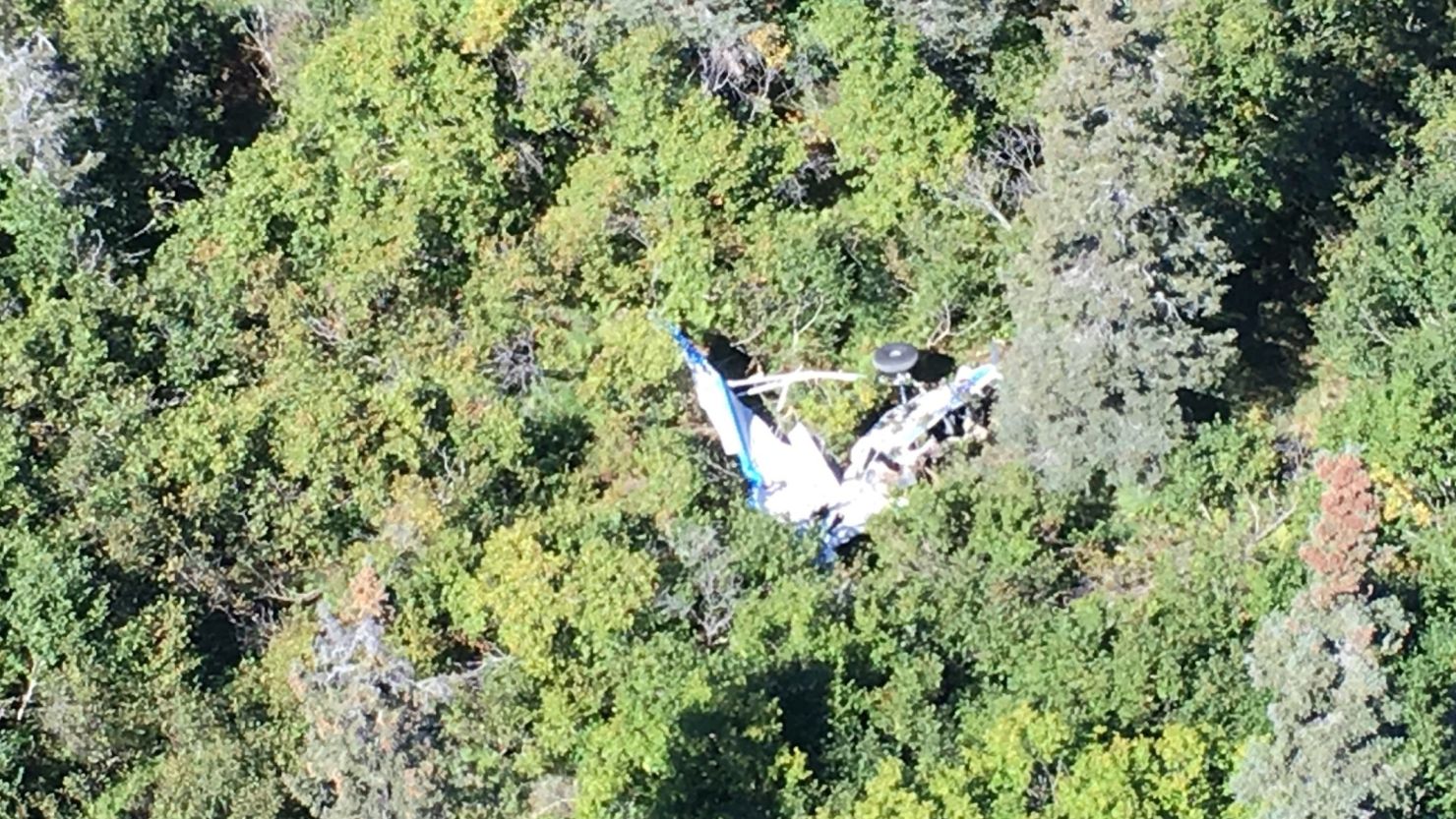 Five people were killed when two small airplanes collided  Wednesday over a remote section of Alaska, the Alaska State Troopers reported.