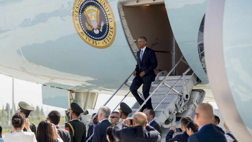 US President Barack Obama disembarks from Air Force One upon arrival at Hangzhou Xioshan International Airport in Hangzhou on September 3, 2016.
World leaders are gathering in Hangzhou for the 11th G20 Leaders Summit from September 4 to 5. / AFP / SAUL LOEB        (Photo credit should read SAUL LOEB/AFP/Getty Images)