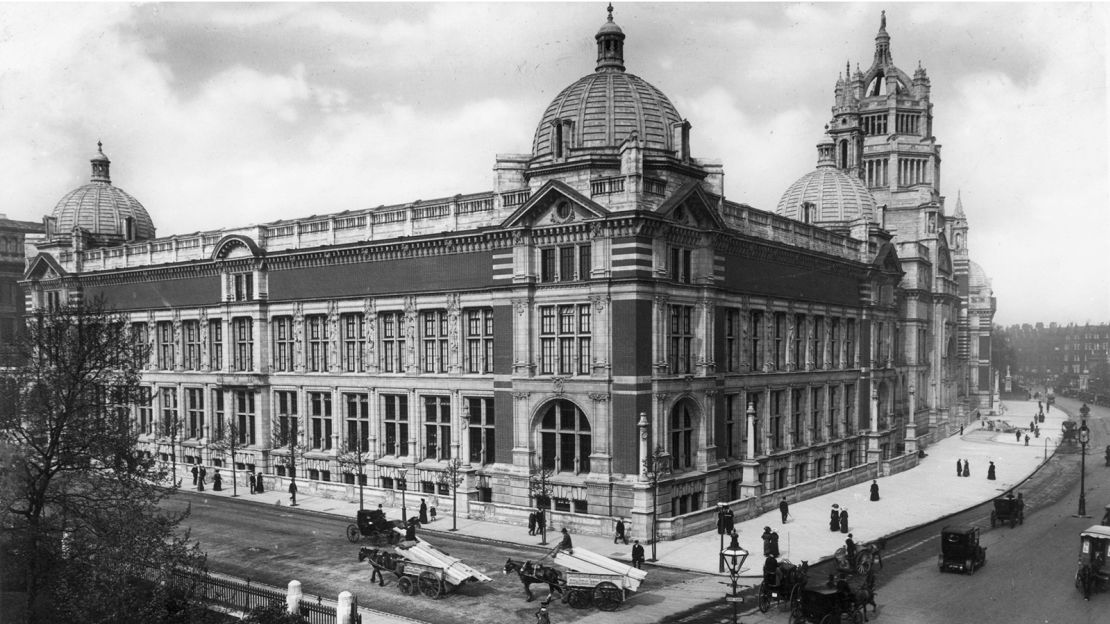 The Victoria and Albert Museum in South Kensington, London circa 1909
