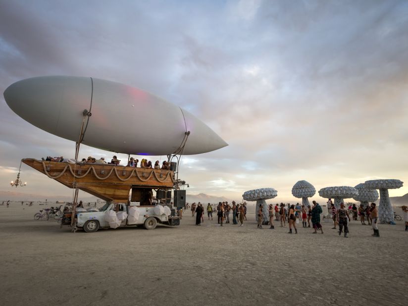 "This steampunk airship was built by the Airpusher Collective, a Bay Area theme camp. Captained by DJ Edmundo Landgraf, it doubles as a mobile sound system and venue for impromptu dance parties."