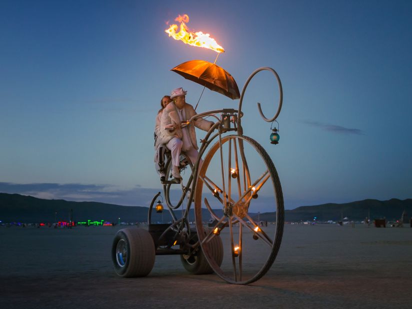  "Artist Randall Gates describes his "Dreamcycle" as a human-powered kinetic art installation on wheels."