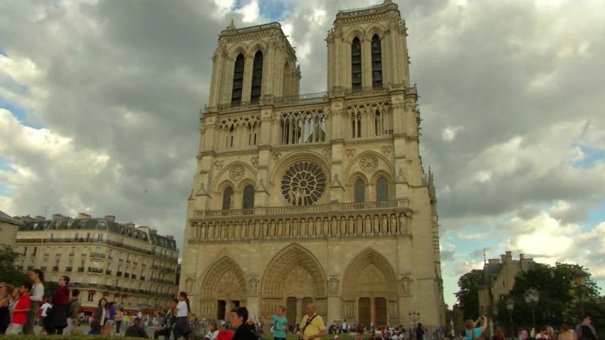 france notre dame latest bittermann lok_00000808.jpg