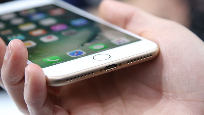 NextImg:Nine years of iPhone launches | CNN Business