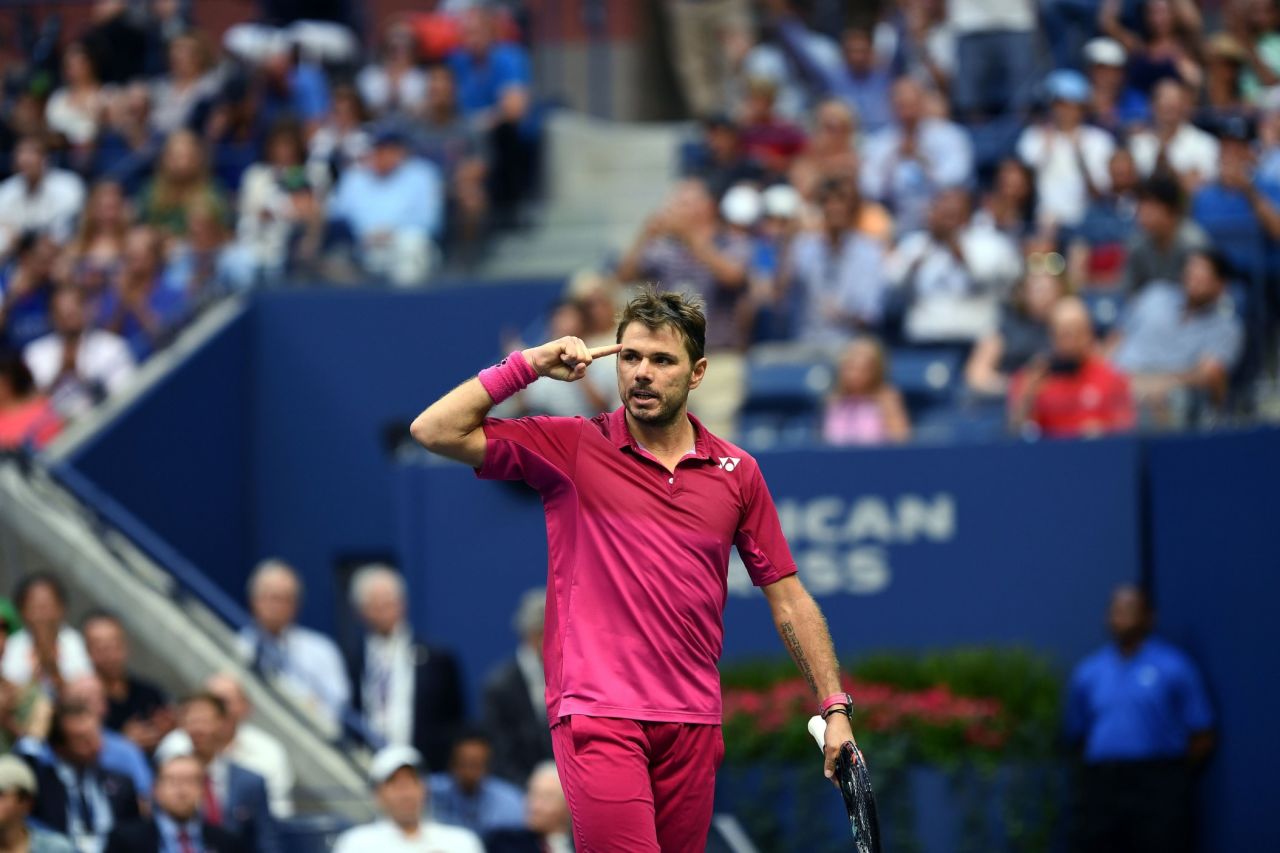 Wawrinka sensed he was getting closer to victory. His attacking game was proving too much for Djokovic. 