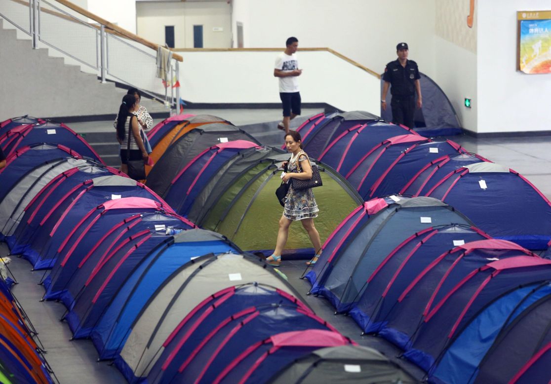 Rows of tents are set up to accommodate Chinese parents at Tianjin University, northern China. 