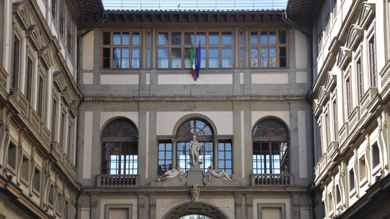 The Uffizi Gallery houses two da Vinci treasures.