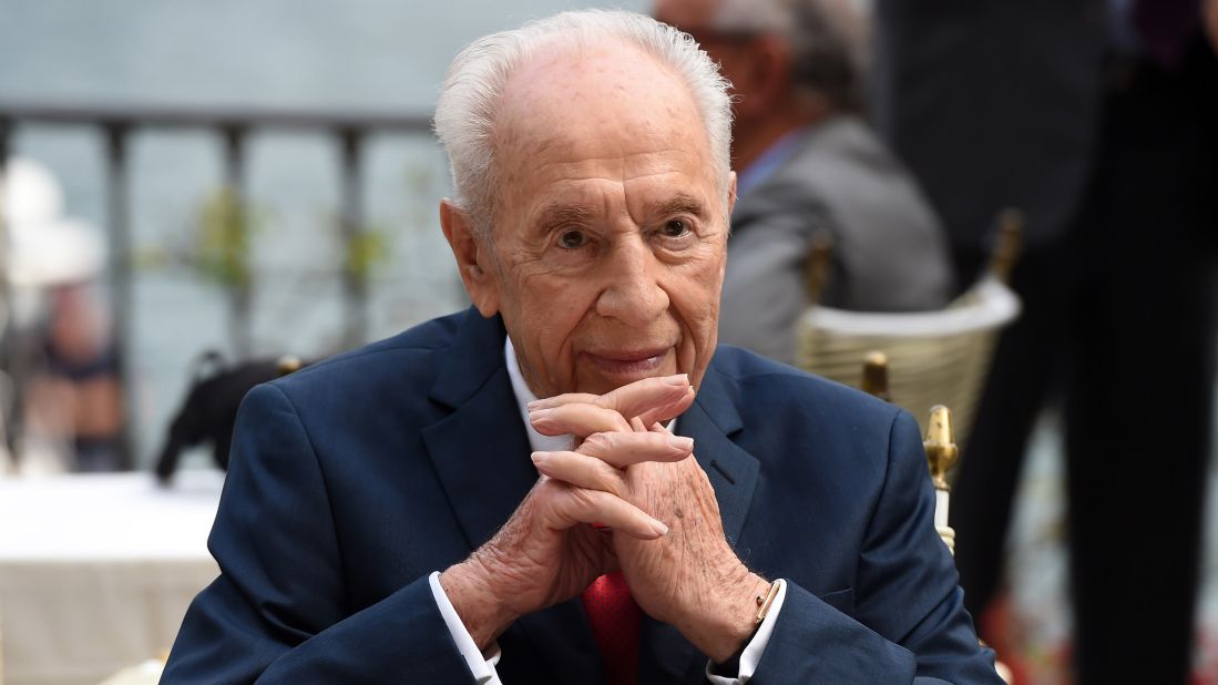 Former President of Israel Shimon Peres attends the Ambrosetti International Forum on September 2, 2016, in Cernobbio, Italy.  "There's no corner of this country that he hasn't touched," Zionist Union Chairman Isaac Herzog said of the elderly statesman. "The greatness of Shimon Peres is that he is beyond age. Everywhere he goes around the world, people listen to him."