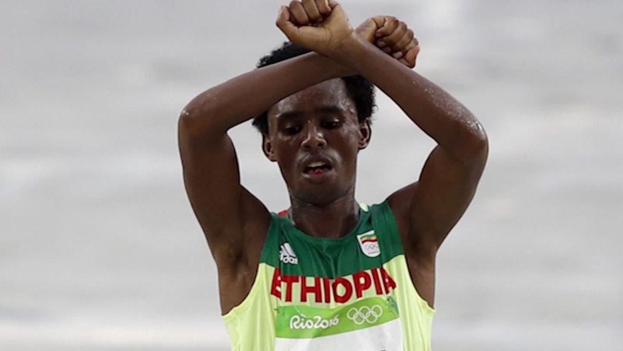 olympic runner discusses protesting at summer games feyisa lilesa_00011710.jpg