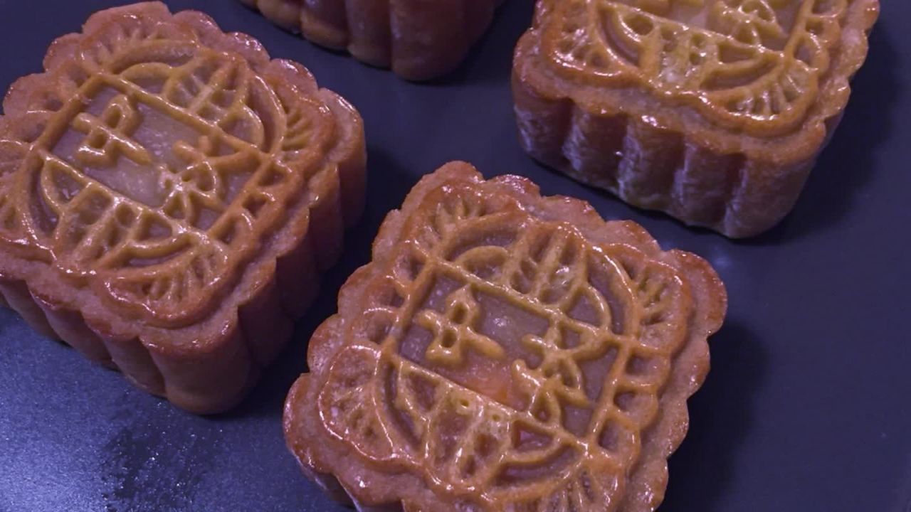 Mooncakes come in all sorts of shapes and flavors. 