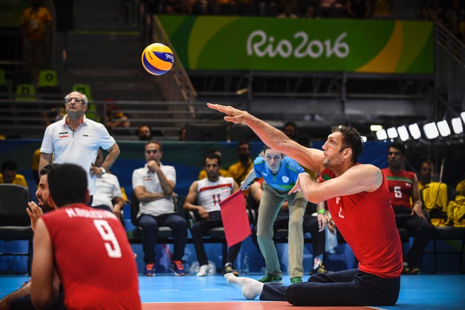 Having only joined the national team in March, Mehrzad is being trained "step by step", Iranian coach Hadi Rezaeigarkani told <a href="https://www.rio2016.com/en/paralympics/news/iranian-sitting-volleyball-giant-towers-over-opposition-Rio-2016" target="_blank" target="_blank">Rio2016.com</a>.