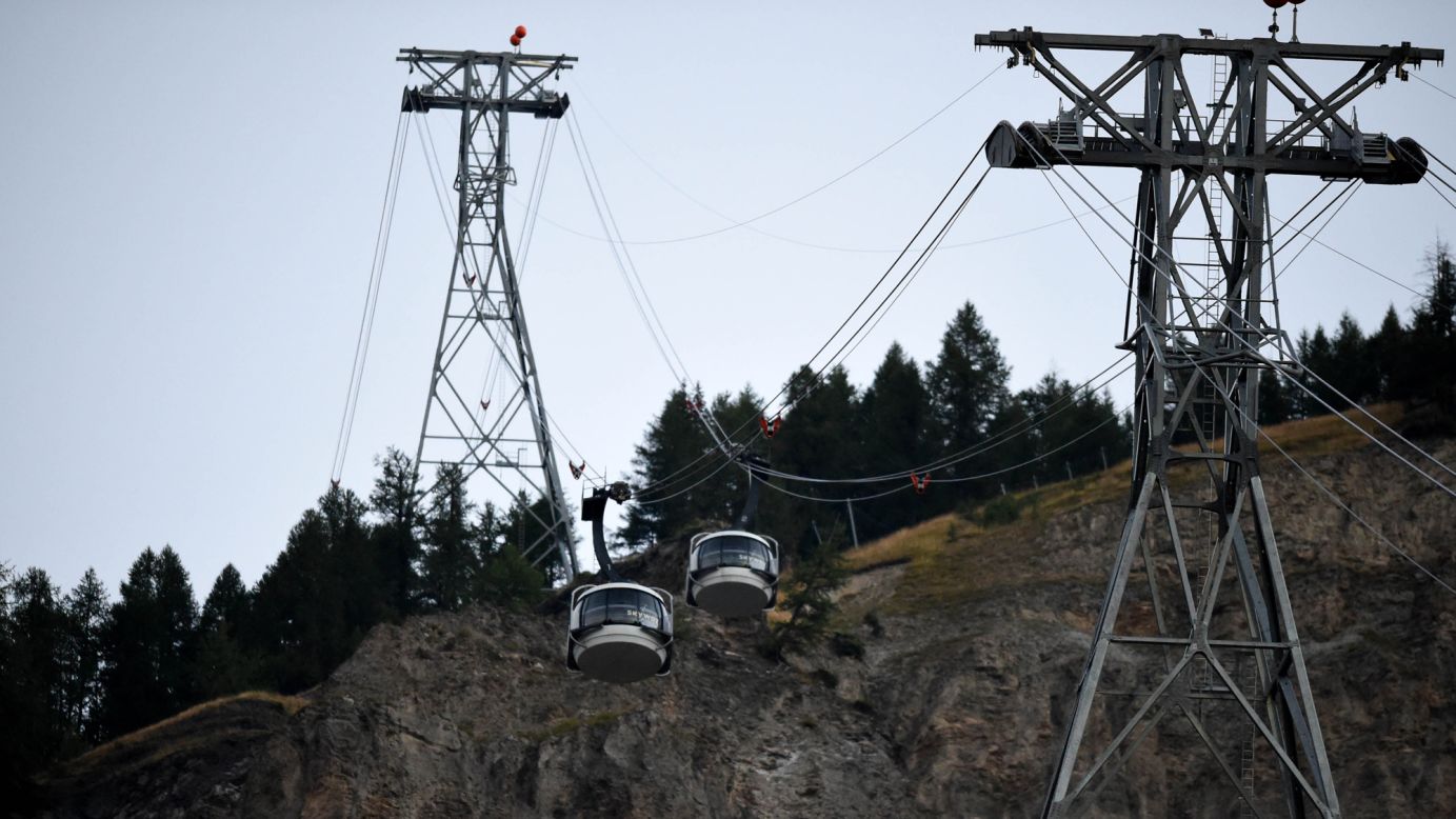Cable cars in Courmayeur, Italy, are restarted on Friday, September 9, after <a href="http://www.cnn.com/2016/09/08/europe/french-alps-rescue/" target="_blank">dozens of people were trapped</a> and later rescued from 12,000 feet when the cable cars became stuck overnight.