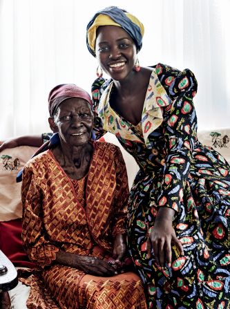 The Hollywood star also posed with her paternal grandmother Dorca. In the photograph she wears an Olowu silk coat and skirt, with a Cult Gaia turban. 